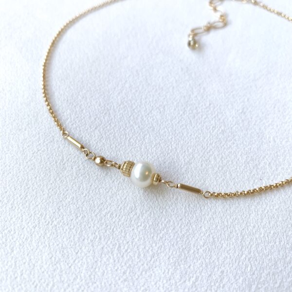 Okalani white pearl necklace - Image 5