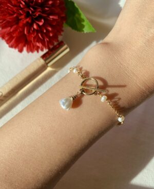 Pearl bracelet