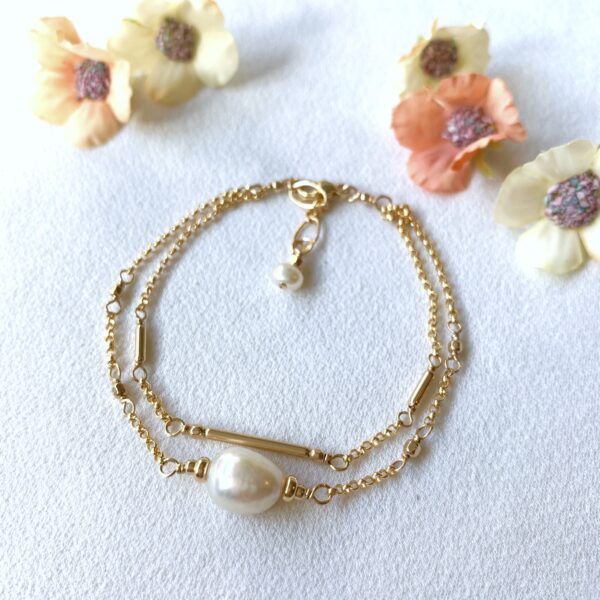 pearl bracelet