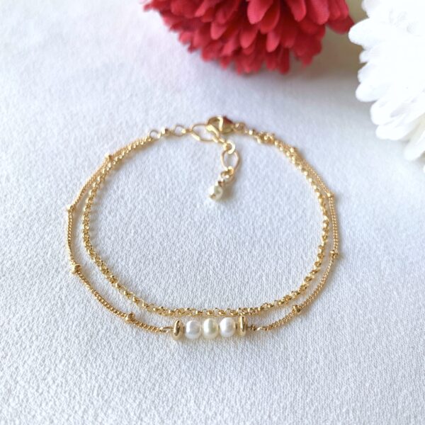 pearl bracelet