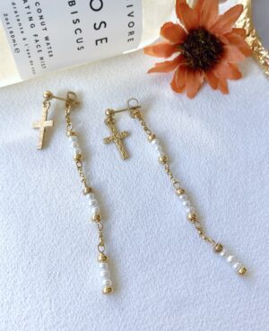 Pearl earrings