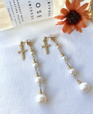 Pearl earrings