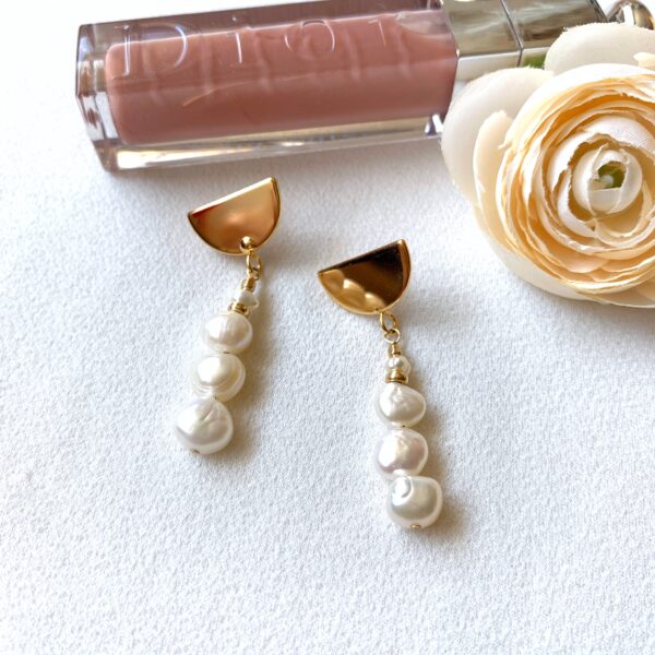 pearl earrings