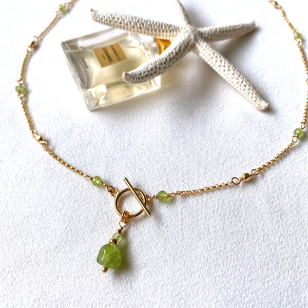 Aiai peridot toggle necklace - Image 2