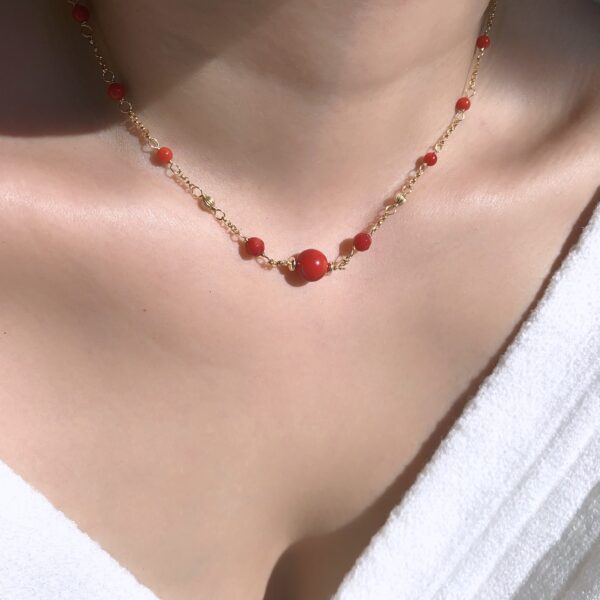 Red coral necklace