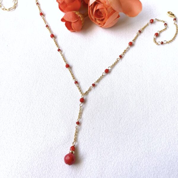 Red coral necklace