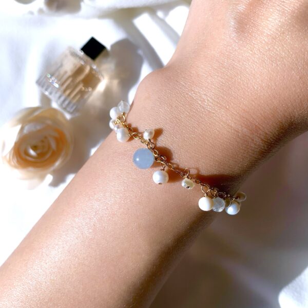 Aquamarine and freshwater pearl fruits dangle bracelet - Image 4