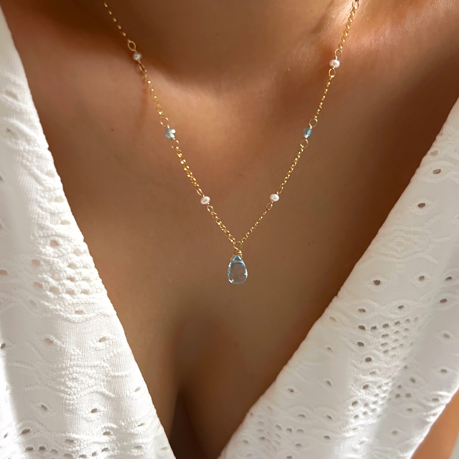 Tear drop blue topaz and tiny pearl necklace - Image 2